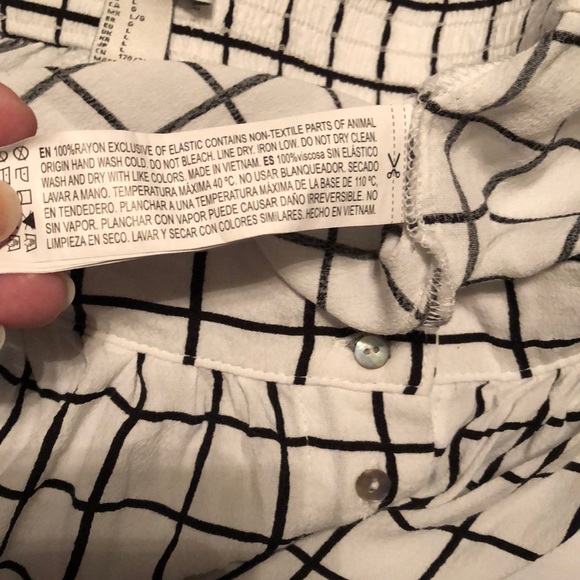 Forever 21 skirt. - Picture 6 of 6